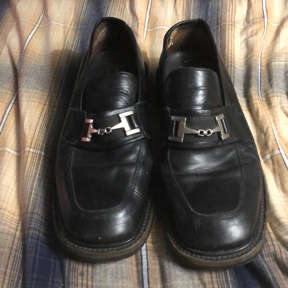 Dress shoes